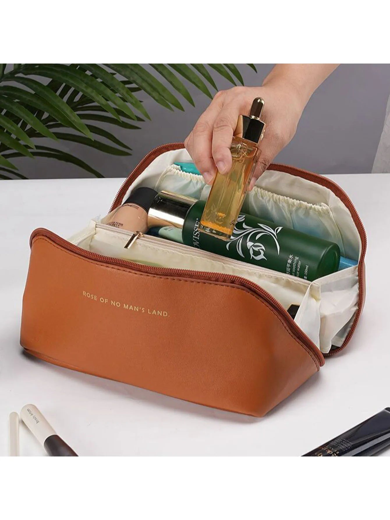 Large Luxury Travel Cosmetic Bag for Women – Leather Makeup Organizer & Toiletry Case